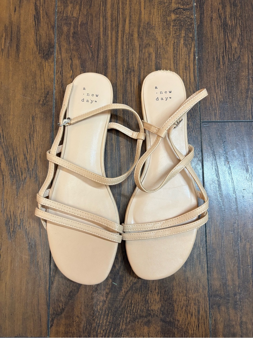 a new day Women’s Beige Strappy Buckle Sandals size 8.5